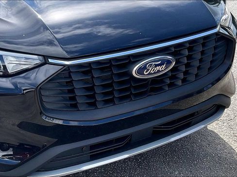 Used 2025 Ford Escape Active w/ Active Premium Tech Pack FWD image 27