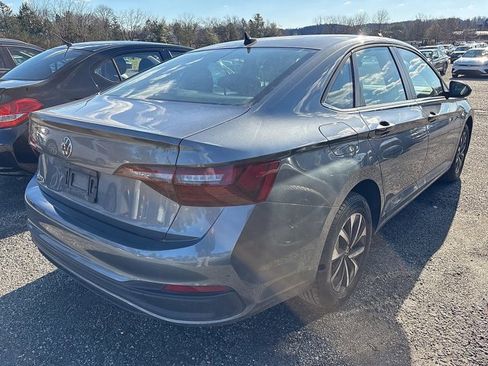 Certified 2022 Volkswagen Jetta S image 4