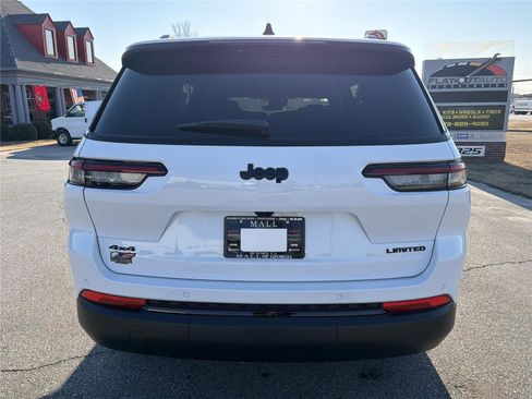 New 2025 Jeep Grand Cherokee L Limited w/ Black Appearance Package image 6