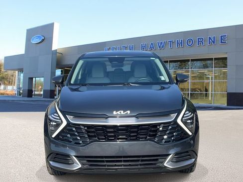 Used 2024 Kia Sportage EX FWD image 2