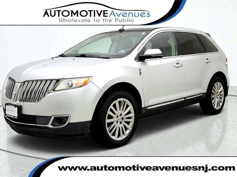 Used 2013 Lincoln MKX AWD image 1