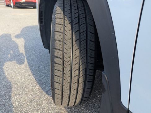 Used 2020 Hyundai Santa Fe SE w/ Cargo Package image 31