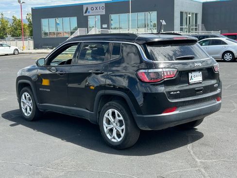 Used 2024 Jeep Compass Latitude AWD/4WD image 6