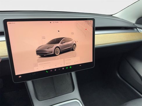 Used 2023 Tesla Model 3 Standard Range image 23