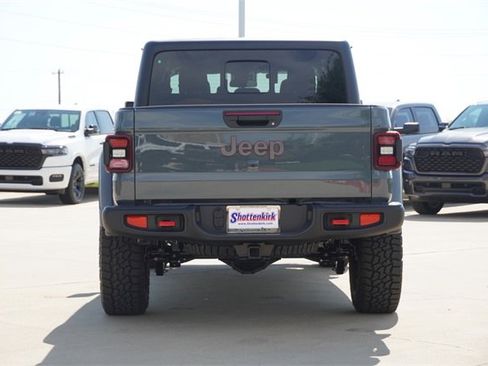 New 2025 Jeep Gladiator Rubicon w/ Convenience Group image 7