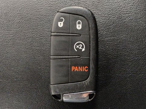 Used 2018 Jeep Compass Trailhawk w/ Navigation Group AWD/4WD image 32