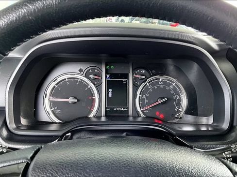 Used 2024 Toyota 4Runner TRD Off-Road Premium w/ Moonroof Package AWD/4WD image 12