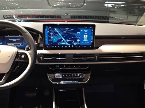 New 2026 Lincoln Corsair Reserve w/ Jet Appearance Package image 15