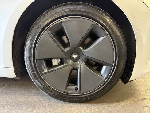 Used 2021 Tesla Model 3 Long Range AWD/4WD image 19