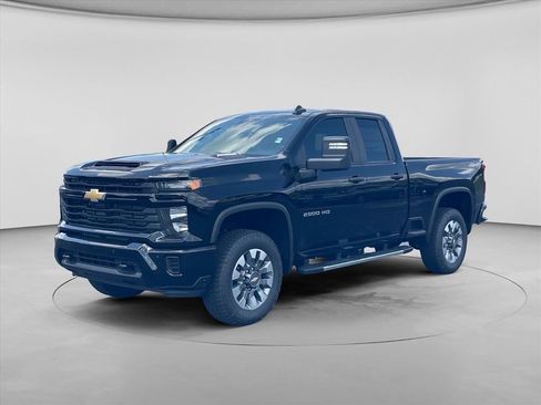 New 2026 Chevrolet Silverado 2500 Custom w/ Custom Value Package AWD/4WD image 3