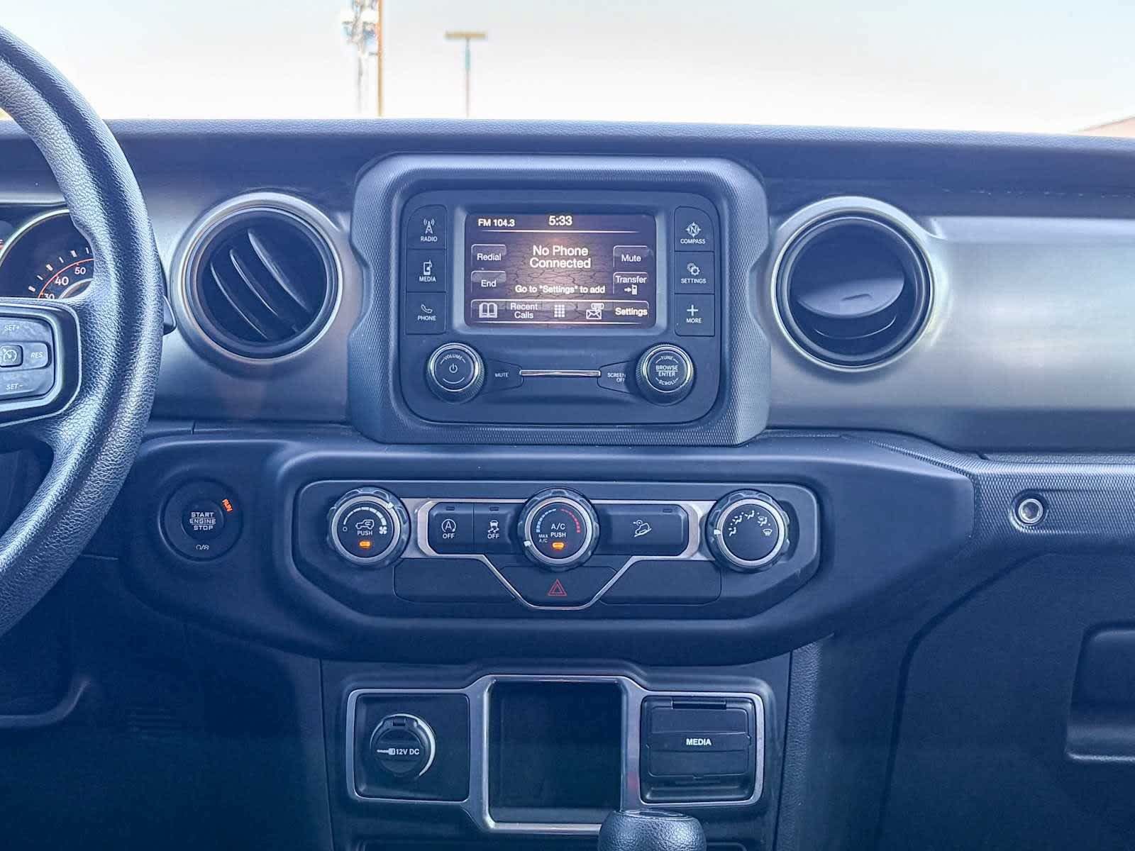 Used 2018 Jeep Wrangler Unlimited Sport AWD/4WD image 12