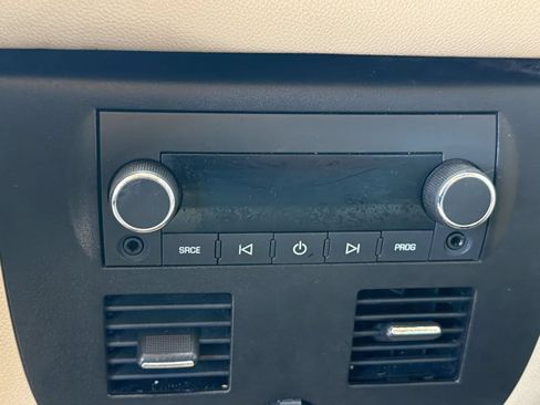 Used 2012 Chevrolet Avalanche LTZ RWD image 29