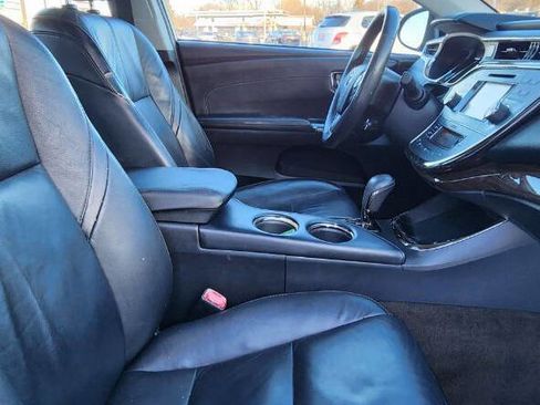 Used 2013 Toyota Avalon XLE Premium image 18