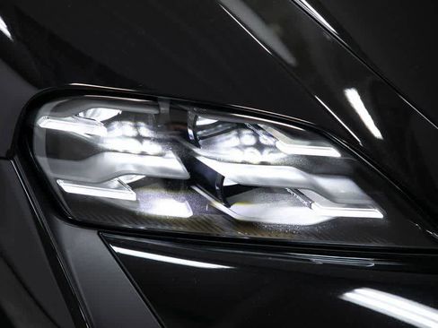 New 2025 Porsche Taycan Turbo image 33