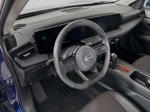 Used 2025 Nissan Kicks SR FWD image 22
