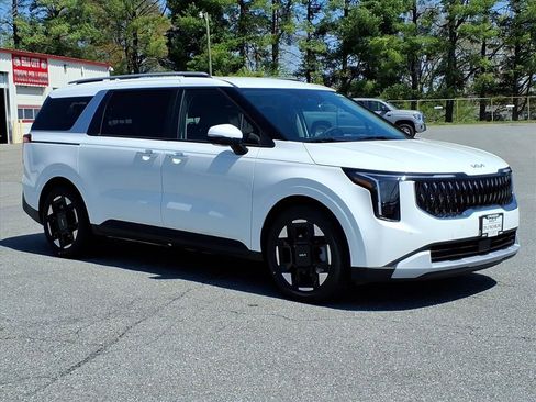 New 2026 Kia Carnival EX image 2