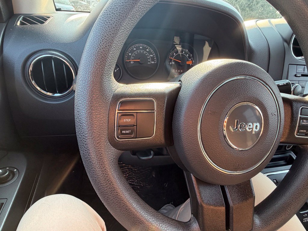 Used 2017 Jeep Compass Sport w/ Power Value Group AWD/4WD image 14