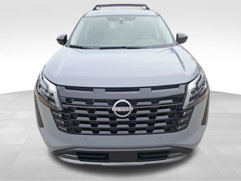 New 2026 Nissan Pathfinder Platinum w/ Lighting Package AWD/4WD image 9