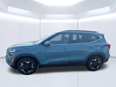 Used 2025 Kia Seltos EX w/ EX Sunroof Package AWD/4WD image 2