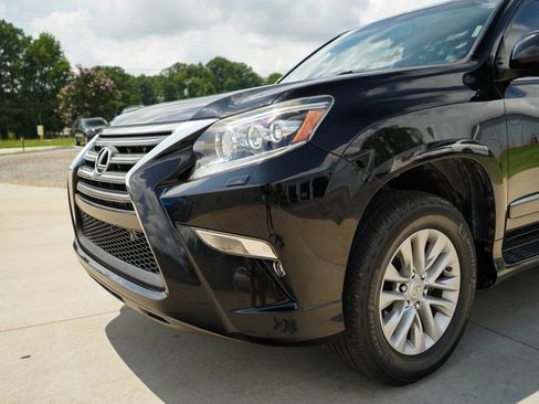 Used 2017 Lexus GX 460 Premium AWD/4WD image 18