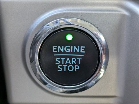 Certified 2022 Ford F150 XLT w/ Equipment Group 302A High image 28