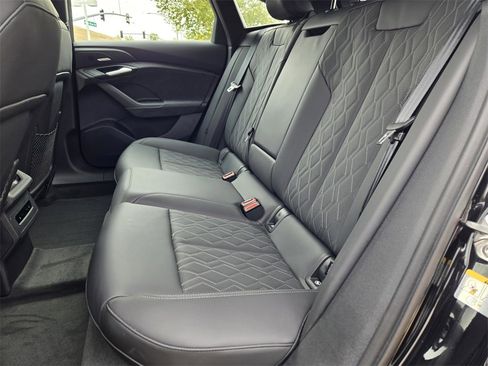 New 2025 Audi S6 e-tron Premium Plus image 10