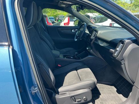 Certified 2023 Volvo XC40 Recharge Ultimate AWD/4WD image 29