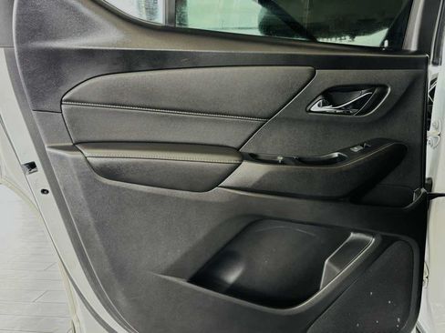 Used 2023 Chevrolet Traverse Premier w/ Redline Edition FWD image 33