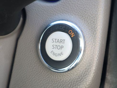 Used 2011 INFINITI G25 Journey w/ Moonroof Pkg image 26