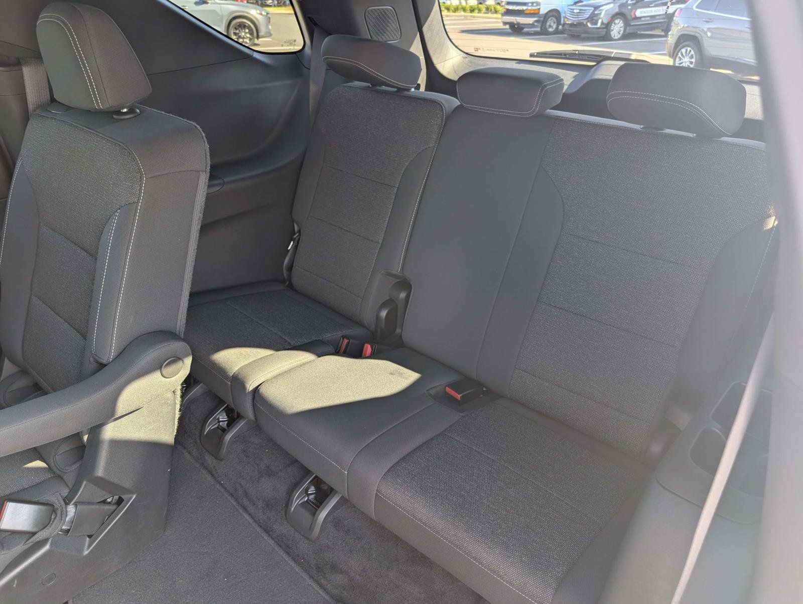 Used 2024 Chevrolet Traverse LT w/ Trailering Package FWD image 25