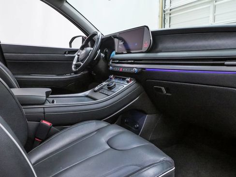 Certified 2024 Hyundai Palisade Limited FWD image 15