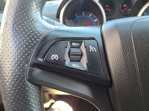 Used 2016 Chevrolet Cruze LT FWD image 18