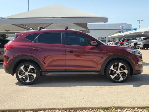Used 2016 Hyundai Tucson Sport FWD image 9