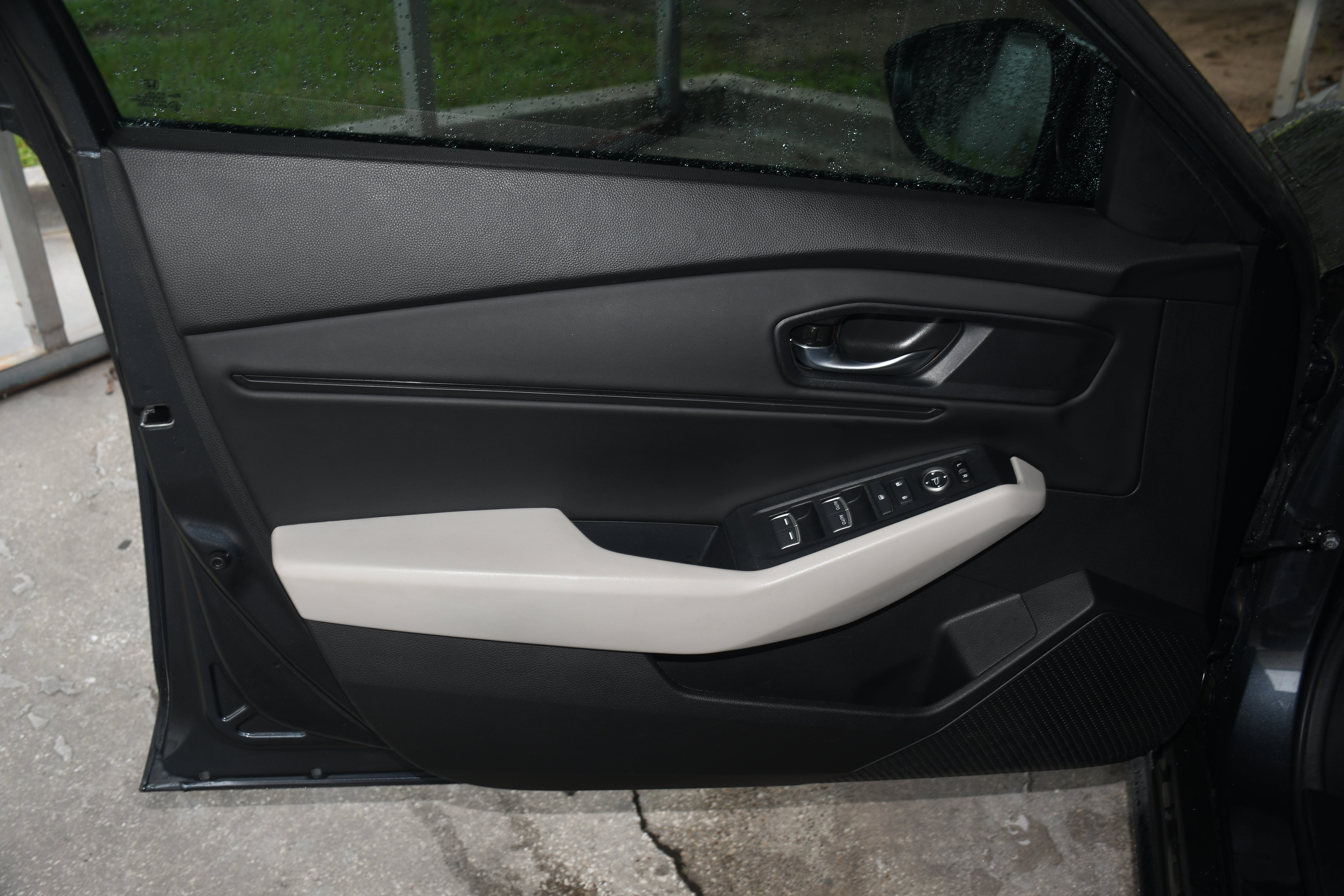 Used 2025 Honda Accord SE image 10