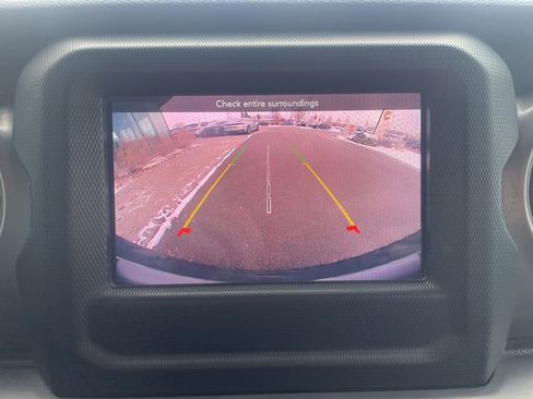 Used 2021 Jeep Wrangler Sport S image 22