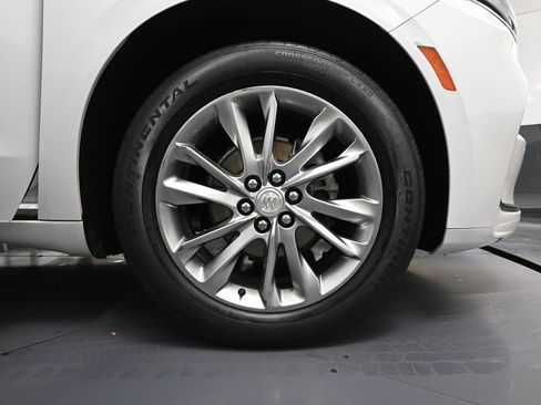 Used 2022 Buick Enclave Avenir w/ Avenir Technology Package image 17