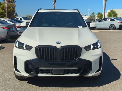 Certified 2024 BMW X5 xDrive40i w/ M Sport Package image 3