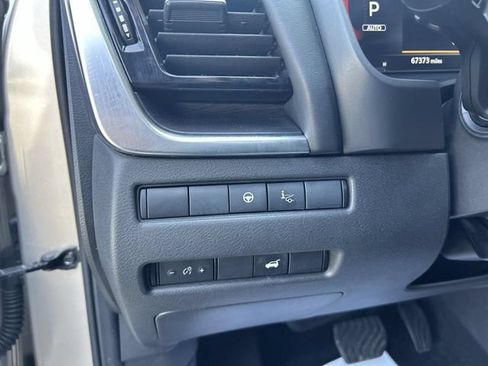 Certified 2022 Nissan Rogue Platinum w/ Head-Up Display Package AWD/4WD image 17