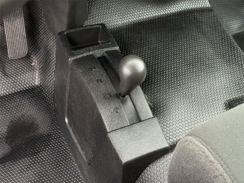 Used 2013 Chevrolet Silverado 3500 W/T image 28