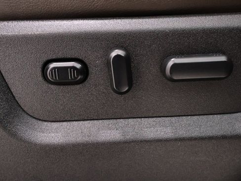 Used 2016 Ford F250 King Ranch w/ King Ranch w/Chrome Package image 23