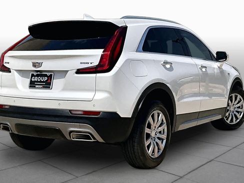 Used 2022 Cadillac XT4 Premium Luxury w/ Enhanced Visibility Package FWD image 13