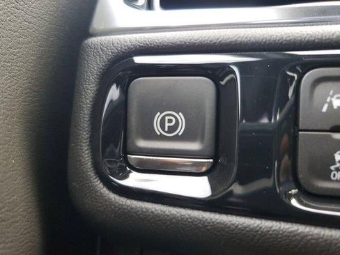 New 2026 GMC Yukon Denali w/ Sun & Power Step Package image 31