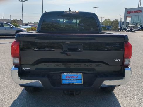 Used 2020 Toyota Tacoma TRD Sport image 14