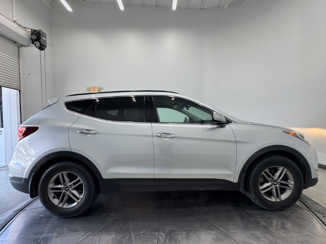 Used 2018 Hyundai Santa Fe Sport FWD image 15