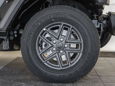 New 2026 Jeep Gladiator Sport image 16