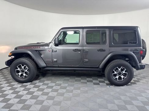 Used 2021 Jeep Wrangler Unlimited Rubicon w/ Cold Weather Group AWD/4WD image 38