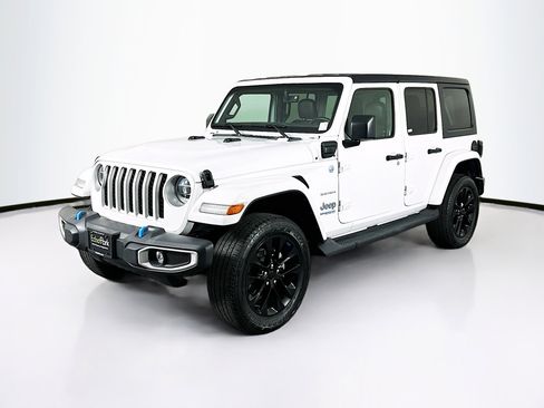Used 2022 Jeep Wrangler Sahara w/ Cold Weather Group image 3