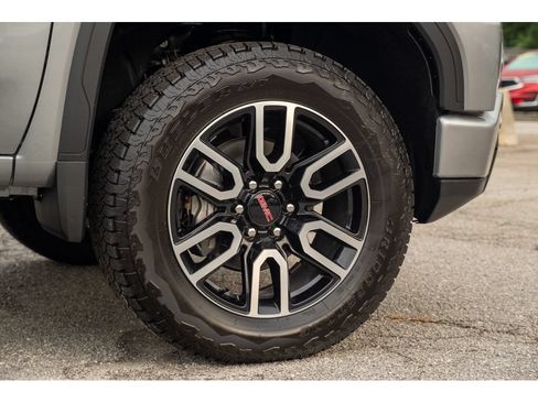 New 2026 GMC Sierra 1500 AT4 w/ AT4 Premium Package AWD/4WD image 10
