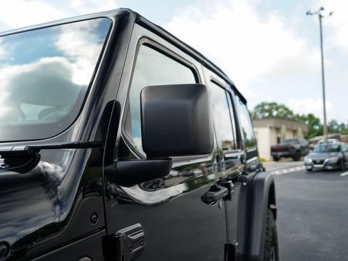 Used 2024 Jeep Wrangler Unlimited Rubicon w/ Technology Group AWD/4WD image 24