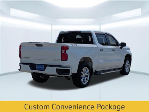 Used 2020 Chevrolet Silverado 1500 Custom w/ Custom Value Package AWD/4WD image 7